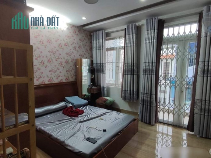 Hẻm Xe Hơi Thông, 5,5m x 16m, Nguyễn Văn Công, Phường 3, Gò Vấp.