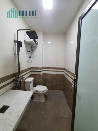 Bán nhà xây mới Văn Cao, diện tích 69m 3 tầng GIÁ 4 tỉ gần ngay mặt đường
