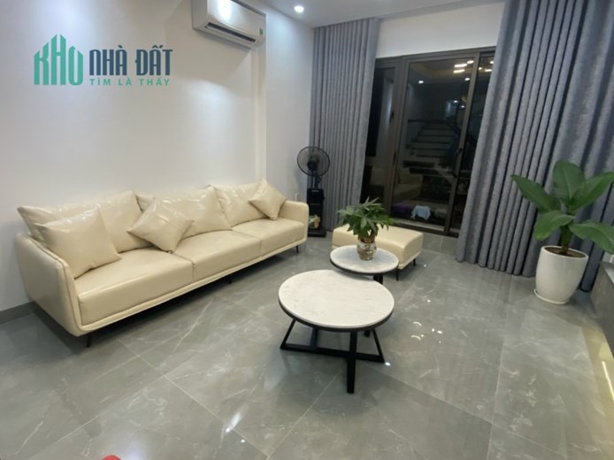 Bán nhà phân lô Lê Hồng Phong, 40m 5 tầng độc lập dân xây GIÁ 5.5 tỉ gần BigC