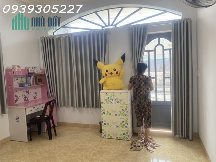BÁN NHÀ HẺM Ô TÔ PHẠM VĂN ĐỒNG ,P LINH ĐÔNG TĐ GIÁ 6.5 TỶ TL CHÍNH CHỦ