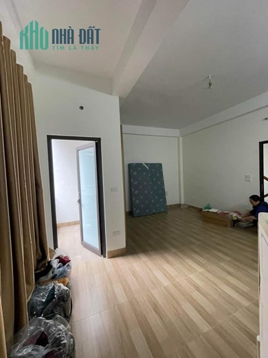 ✅ LA THÀNH NHỎ - Nhà đẹp 45m2 x 4 tầng, sân riêng - GẦN Ô TÔ, GẤP 5.35 tỷ