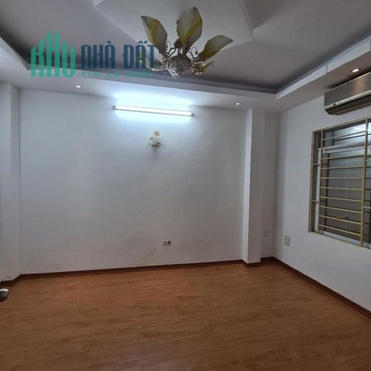 Bán nhà Thanh Đàm- Đại Đồng 30m 4.5 tầng chào 2.95 tỷ