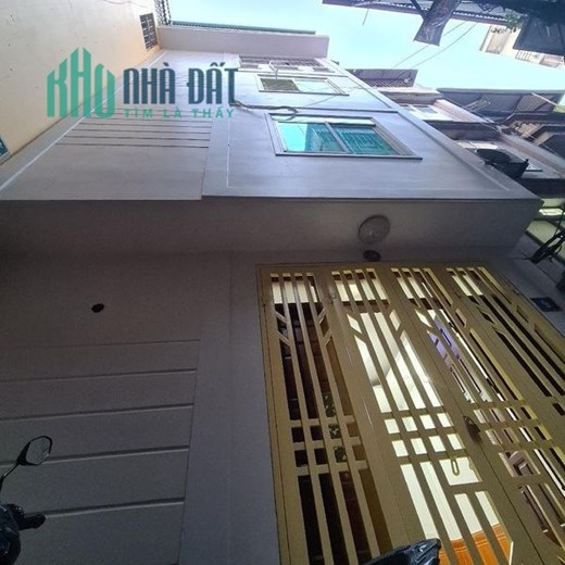 Bán nhà Thanh Đàm- Đại Đồng 30m 4.5 tầng chào 2.95 tỷ 3 ngủ ở luôn