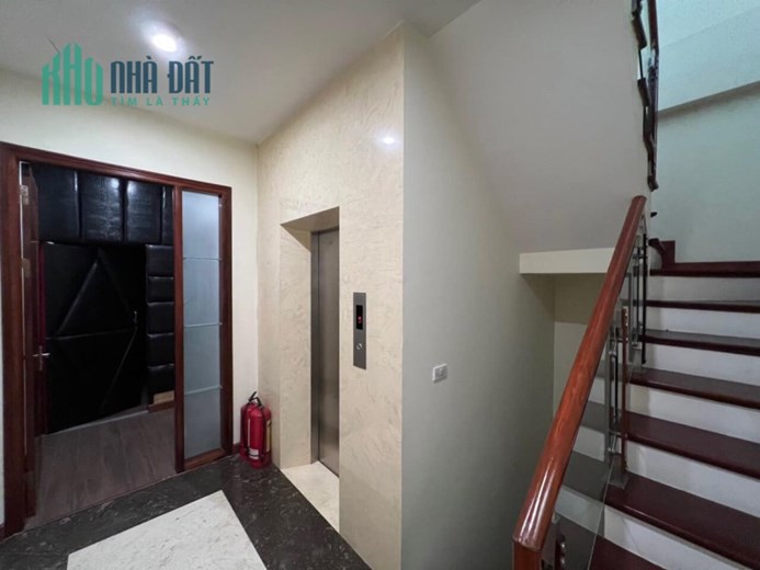 Bán nhà đẹp Nguyễn Thị Định 60m2, 6 Tầng Thang Máy, Ô tô, Gần phố giá 20,x Tỷ