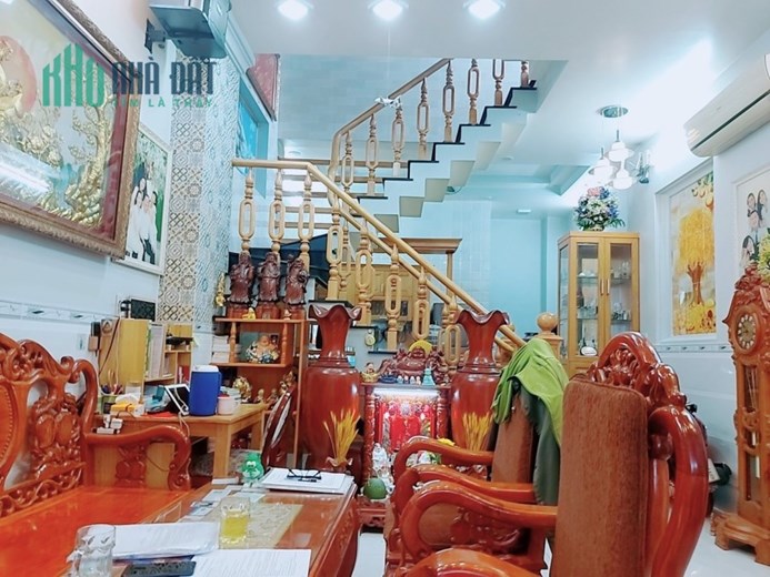 Bán nhà VTKD Thoại Ngọc Hầu quận Tân Phú 87m2- 3T BTCT hone 6 tỷ TL CC