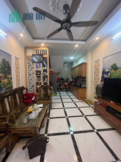 BÁN NHÀ KIM MÃ BA ĐÌNH–20M ÔTÔ TRÁNH, NGÕ BA GÁC,CÓ SÂN ĐỂ XE – DT39M/4T – GIÁ 4 TỶ 8