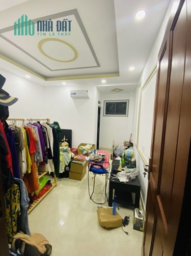Nhỉnh 4 tỷ nhà HXH thông gần Ngã tư 4 xã Bình Tân 3 tâng BTCT 60m2.