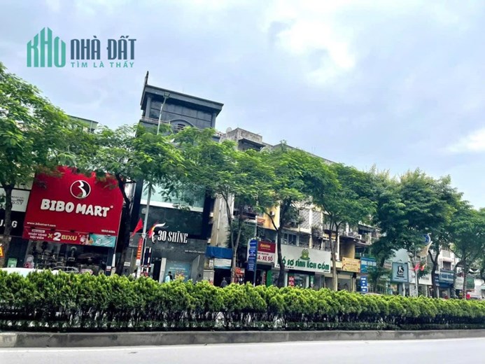 Bán nhà mặt phố Nguyễn Văn Cừ, giá shock chỉ hơn 6 tỷ, Dòng tiền cho thuê, Vị trí đẹp nhất