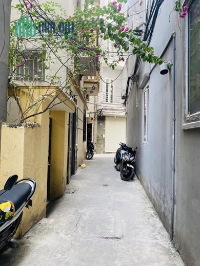 Bán Nhà Trung Tâm Câu Giấy, Ngõ 105 Yên Hòa, Lô Góc chỉ 4,8 tỷ
