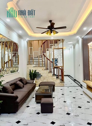 Cần bán Nhanh Nhà 40m2x4T, Đường Láng Đống Đa, Full Nội Thất  Giá 6.6 Tỷ