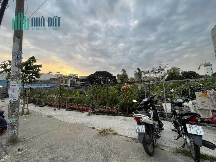 BÌNH TÂN - MẶT TIỀN - ĐẤT ĐẸP - 72M2 - SỔ RIÊNG - VUÔNG