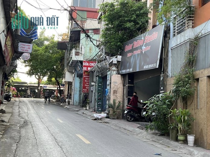 Bán gấp nhà Mặt Hồ 135 Đội Cấn giá 12.8 tỷ, 35mx7 tầng, KD cực tốt