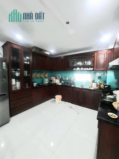 HẺM XE TẢI - KHU SẦM UẤT KINH DOANH VẢI - NGANG 7 MÉT HIẾM - VỊ TRÍ VỪA Ở VỪA KINH DOANH VĂN PHÒNG