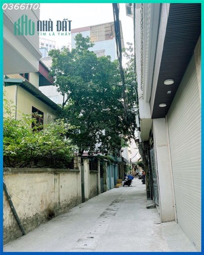 Hiếm! Nhà 5 Tầng, Thang Máy, Ô Tô Đỗ Cổng, Cách Trường THCS Kim Giang 300m!
