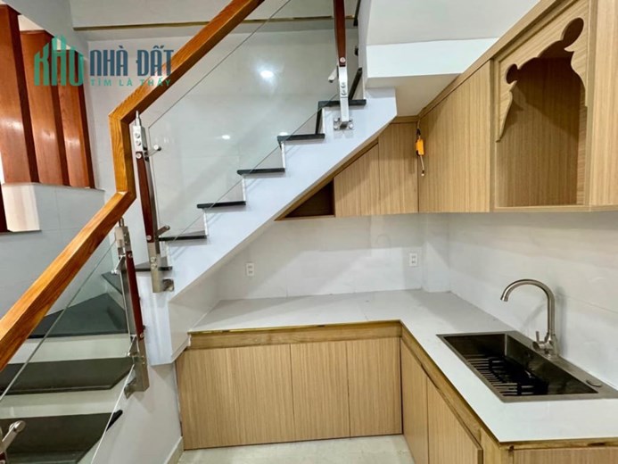 Cách Mặt Tiền 70m, Bán Gấp Căn Nhà HXH 6m, Trần Đình Xu, Quận 1, Với Hơn 19 tỷ xíu TL