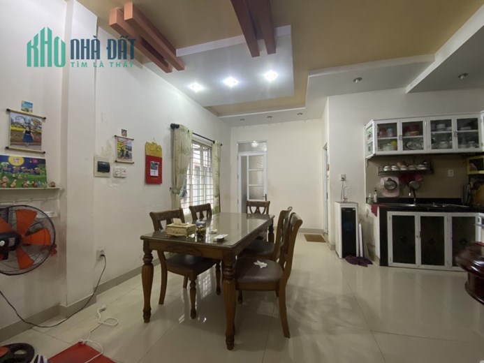 Mặt tiền Hải Châu gần chợ Cồn gần Nguyễn Hoàng 110m2 3 tầng gấp bán