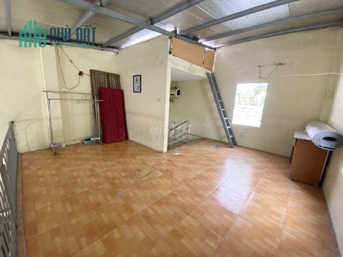 Cho thuê nhà riêng thoáng mát 40 m2 + lửng 15 m2 tại Ngõ 123 Ngọc Hồi, Hoàng Mai