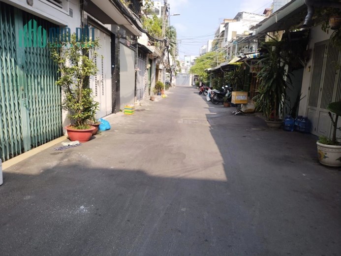 QUẬN 6 - HẺM NHỰA 6M THÔNG TỨ TUNG - CÁCH MẶT TIỀN ĐƯỜNG 20M - GIÁP QUẬN 11