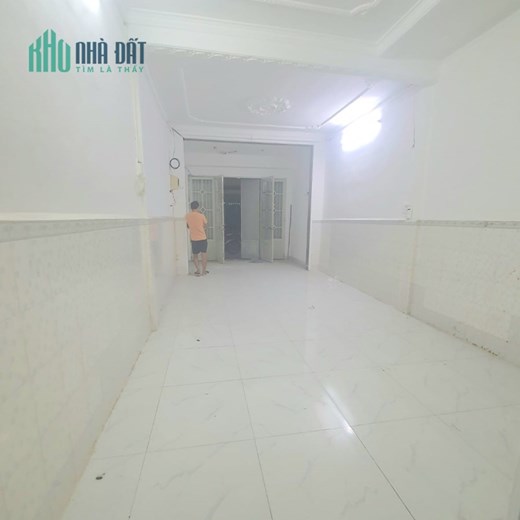 QUẬN 6 - HẺM NHỰA 6M THÔNG TỨ TUNG - CÁCH MẶT TIỀN ĐƯỜNG 20M - GIÁP QUẬN 11