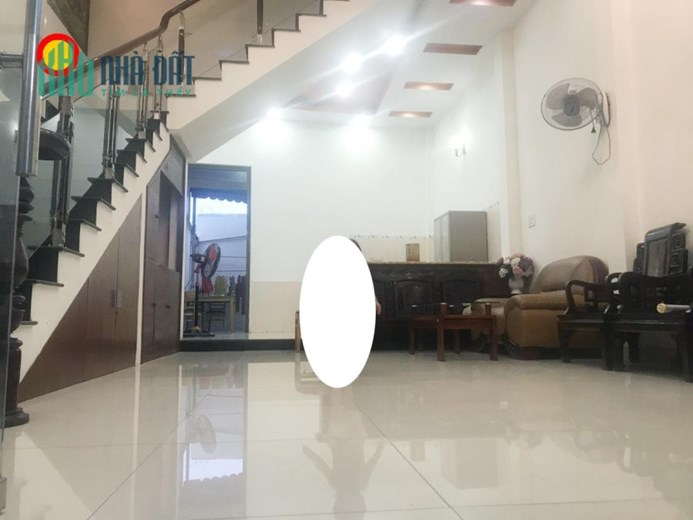 Bán nhà đường Linh Đông, Thủ Đức, DT: 105m2, 3 tầng, 4PN, xe hơi ngủ trong nhà, giá 6.X Tỷ.