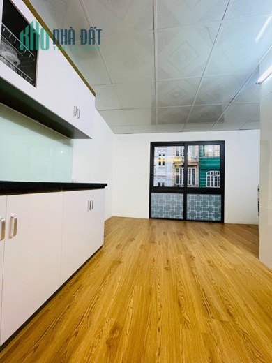 Bán TT Lò Đúc ở luôn- chỉ 1,55 tỉ- diện tích SD 40m2-ngõ ô tô tránh- tặng nội thất