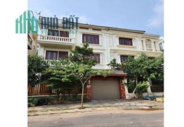 Chính Chủ Bán Gấp Biệt Thự TT3 209m2 View Hồ, KĐT Thành Phố Giao Lưu