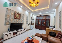 Hiếm! Bán nhà ngõ ô tô vỉa hè rộng kinh doanh Minh Khai Hai Bà Trưng 38M2 3T nhỉnh 5 tỷ.