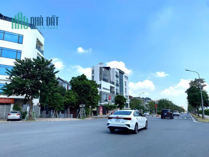 60 triệu/m2 nhà phố Việt Hưng, Giá bất chấp đầu tư, Lô góc 2 mặt tiền, 56m2 - 3.2 tỷ