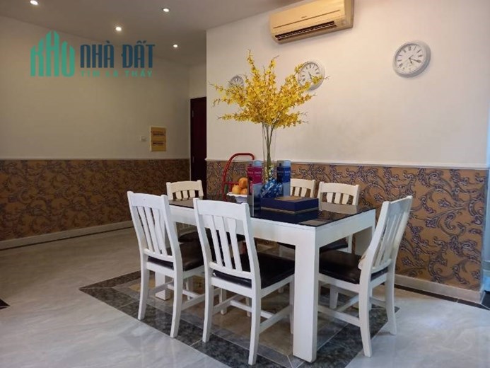 Cho thuê Penthouse Central Garden 328 Võ Văn Kiệt Q1 TPHCM