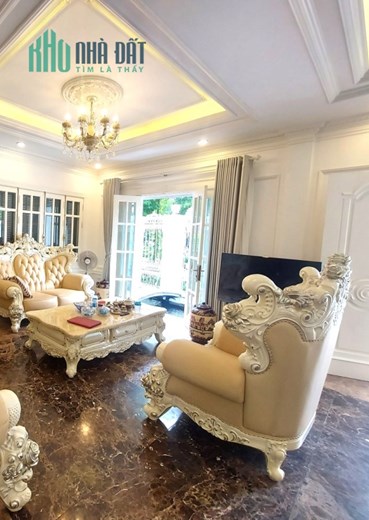 Bán gấp nhà phố Dương Quảng Hàm Cầu Giấy 68m 10 tỷ