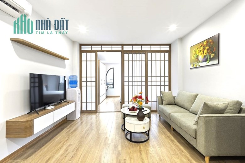 Chỉ 9 tỷ tòa nhà dòng tiền Cầu Giấy, Nguyễn Ngọc Vũ 6 tầng sạch đẹp 58m