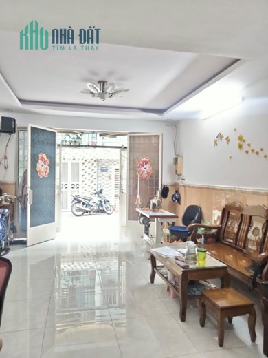 Bán nhà HXH Thoại Ngọc Hầu, quận Tân Phú, 3 lầu btct, 50m2 giá chỉ 4 tỷ 99