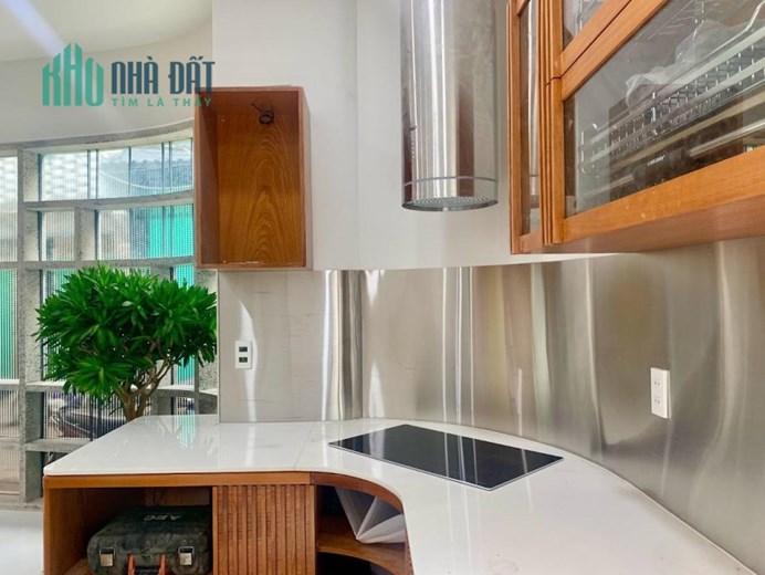 Bán nhà gần đường 3/2 hẻm xe tải  Phường 10 Quận 3, diện tích 120m2, giảm sâu còn 6 tỷ 69
