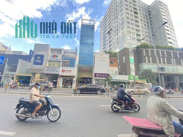 Mặt Tiền Kinh Doanh Sầm Uất 5 Tầng - Khu Vip Phan Đăng Lưu - Đường 4 Làn Xe - DTSD 168M2 - Chỉ 18 tỷ