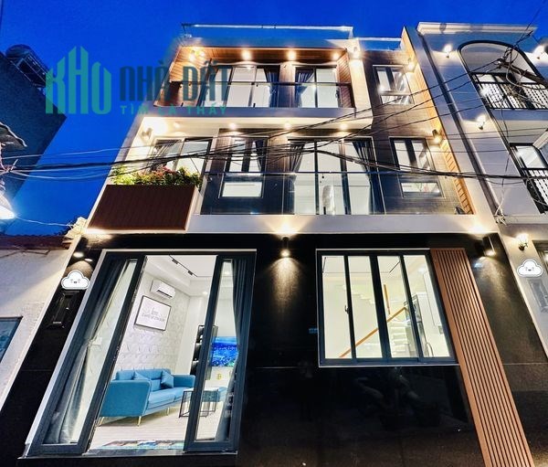 4 Tầng Mới Tinh - Nội Thất Cao Cấp - Vuông Vức - o Lộ Giới
