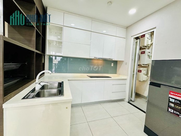 Cho thuê căn hộ Xigrant Court Địa chỉ: 256-258 Lý Thường Kiệt, phường 14, quận 10