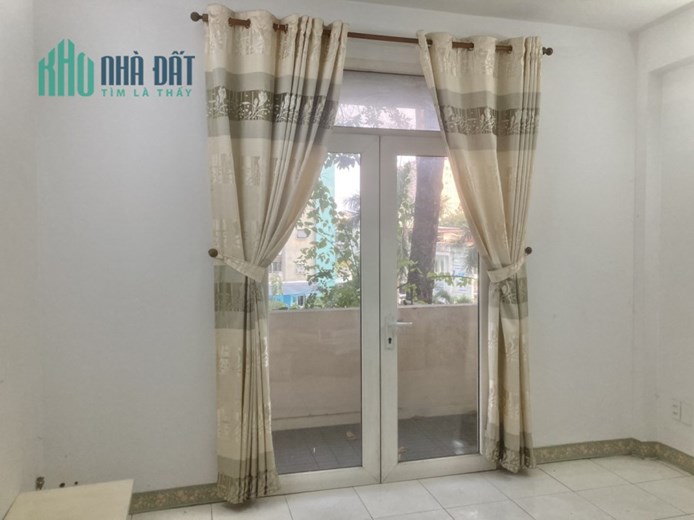 Cho thuê căn hộ chung cư 141 Nguyễn Tri Phương, Phường 8, Quận 5