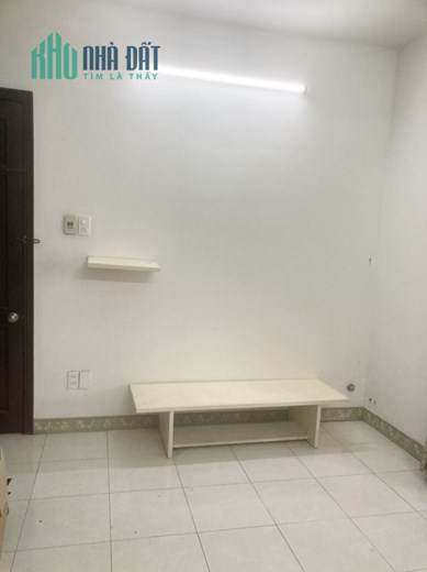Cho thuê căn hộ chung cư 141 Nguyễn Tri Phương, Phường 8, Quận 5