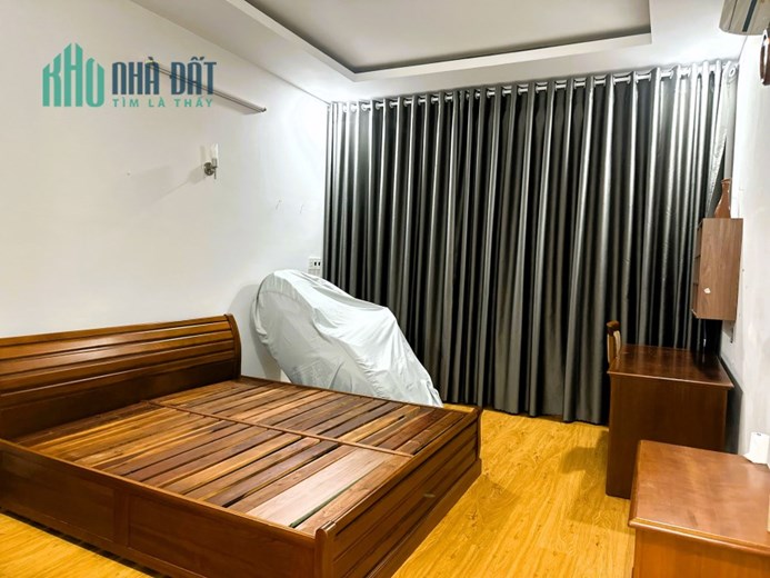 Cho thuê nhà 1T1L 180m2 3pn full nội thất mặt tiền đường số 15 Linh Chiểu