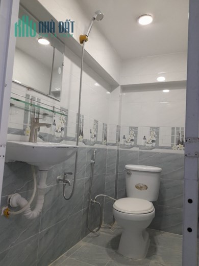 Hương Lộ 2 Bình Tân 2 tầng 40m2 3PN nhỉnh 3 tỷ.