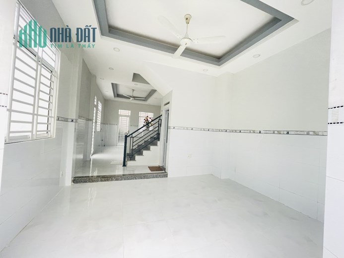 Cho thuê nhà 1T1L 135m2 2pn hẻm 8m đường Lê Văn Chí Linh Trung