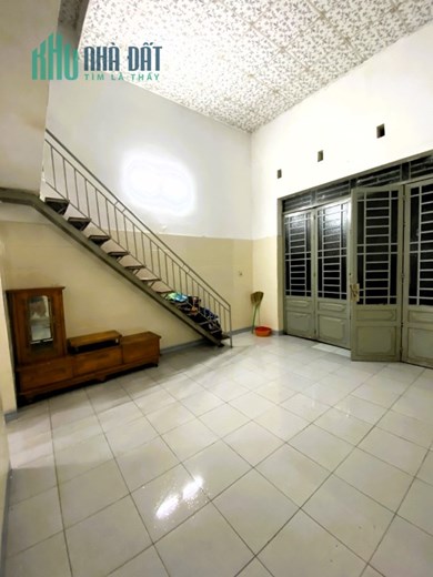 Cho thuê nhà nguyên căn 90m2 3pn hẻm xe hơi đường 11 Linh Xuân