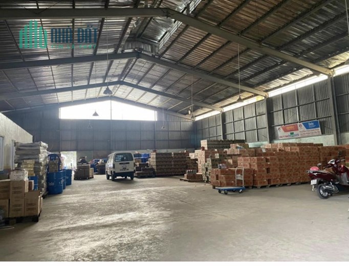 Kho, nhà xưởng cho thuê 900m2, 1400m2 ngã tư Ga giáp Gò Vấp