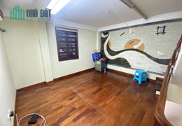 GẦN PHỐ, NHÀ ĐẸP Ở LUÔN, SÂN THOÁNG – 5 tầng Thuốc Bắc 19m chỉ 3.15 tỷ