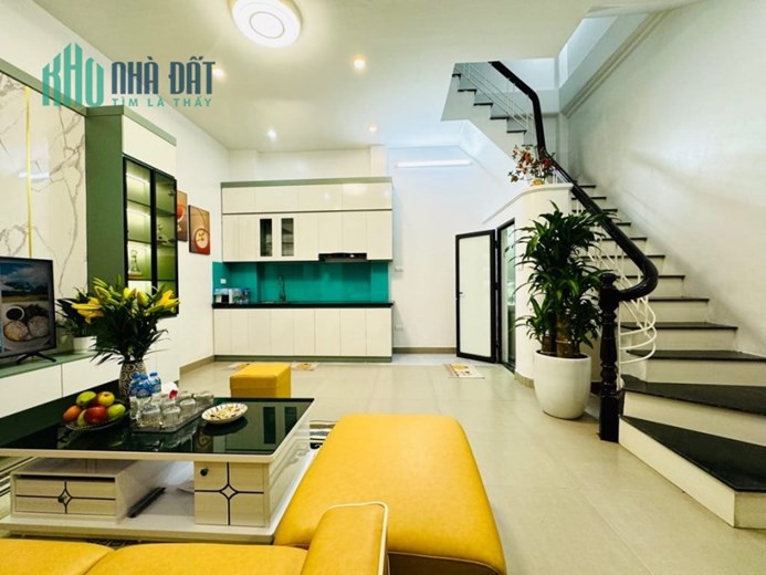 Bán nhà ngõ Mỹ Đình, Nam Từ Liêm 33m2 4 tầng, 3PN, MT 3m giá 3.05 tỷ