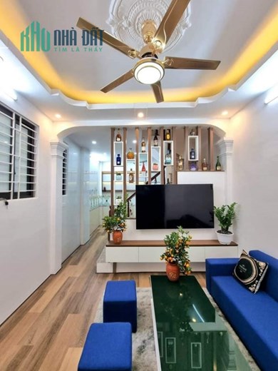 Bán nhà ngõ Nguyễn Hoàng, Nam Từ Liêm 36m2 giá 3.25 tỷ, 5 tầng, 4PN, MT 3m