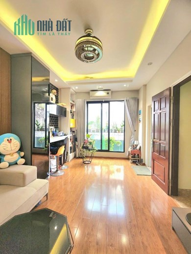 Bán nhà ngõ Nguyễn Hoàng, Nam Từ Liêm 36m2 giá 3.25 tỷ, 5 tầng, 4PN, MT 3m