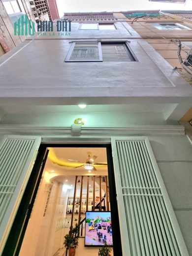 Bán nhà ngõ Nguyễn Hoàng, Nam Từ Liêm 36m2 giá 3.25 tỷ, 5 tầng, 4PN, MT 3m