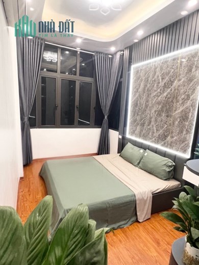 Bán nhà ngõ Yên Hòa, Cầu Giấy 32m2 4 tầng, giá 3.190 tỷ, 3PN, MT 3.2m