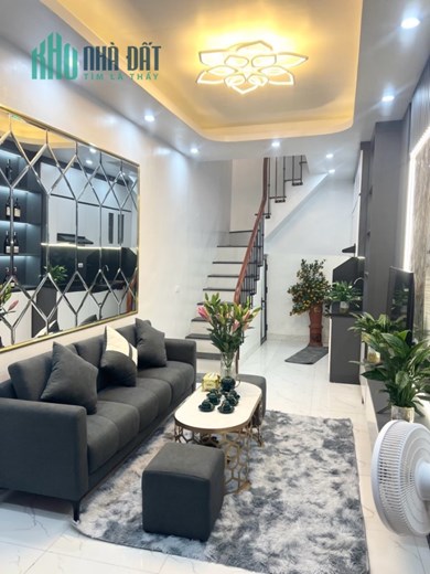 Bán nhà ngõ Yên Hòa, Cầu Giấy 32m2 4 tầng, giá 3.190 tỷ, 3PN, MT 3.2m